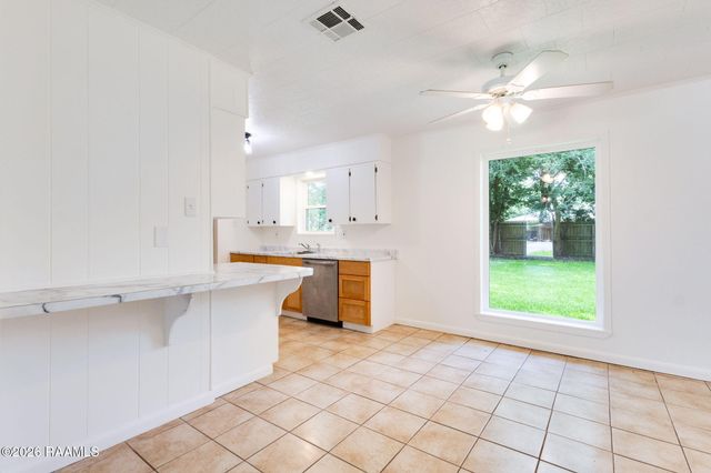 129 Lindsey Circle, Carencro, LA 70520