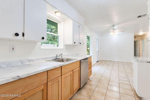 129 Lindsey Circle, Carencro, LA 70520