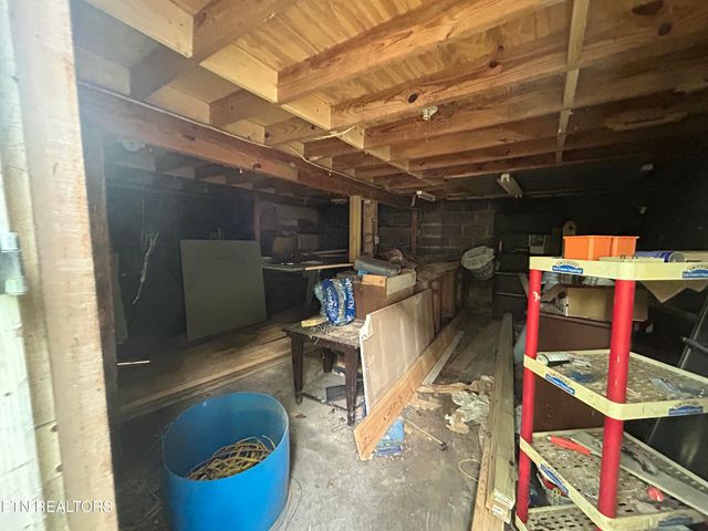 5530 N Broadway St, Knoxville, TN 37918