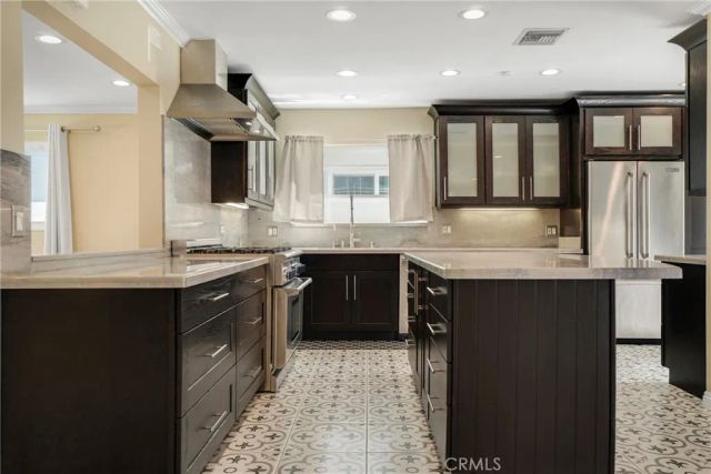 23928 Archwood Street, West Hills, CA 91307