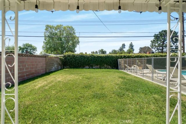 23928 Archwood Street, West Hills, CA 91307