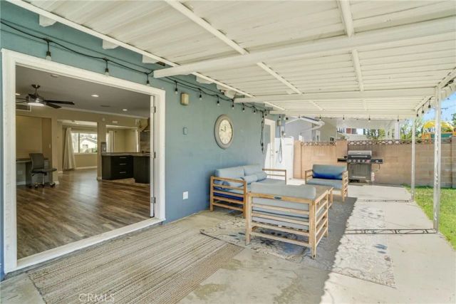 23928 Archwood Street, West Hills, CA 91307