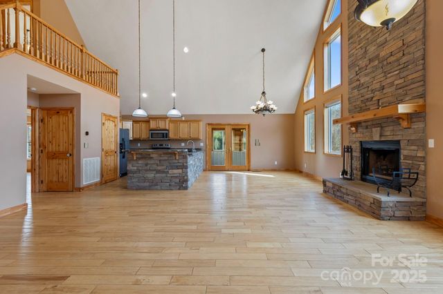 40 Forge Valley Drive, Mills River, NC 28759