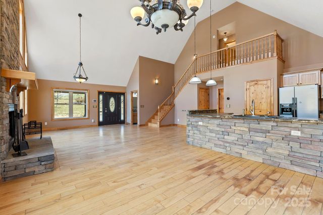 40 Forge Valley Drive, Mills River, NC 28759