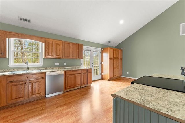 337 Claystone Walk, Cleveland, GA 30528