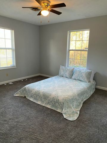 64 Woodson Cove Court, Bronston, KY 42518