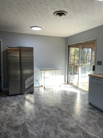 64 Woodson Cove Court, Bronston, KY 42518