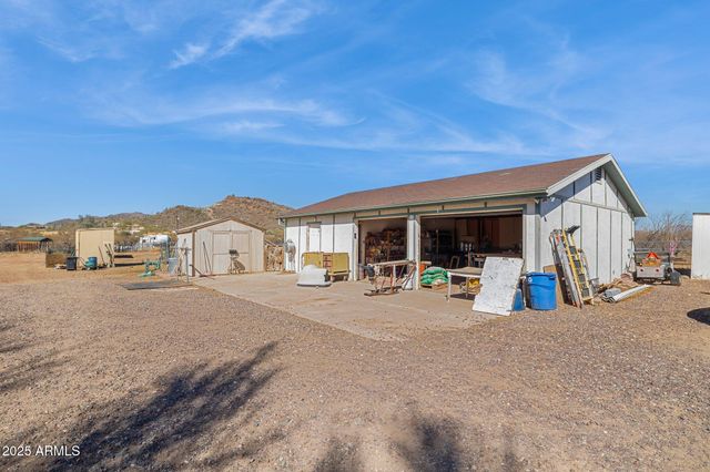 43228 N 14TH Street, New River, AZ 85087