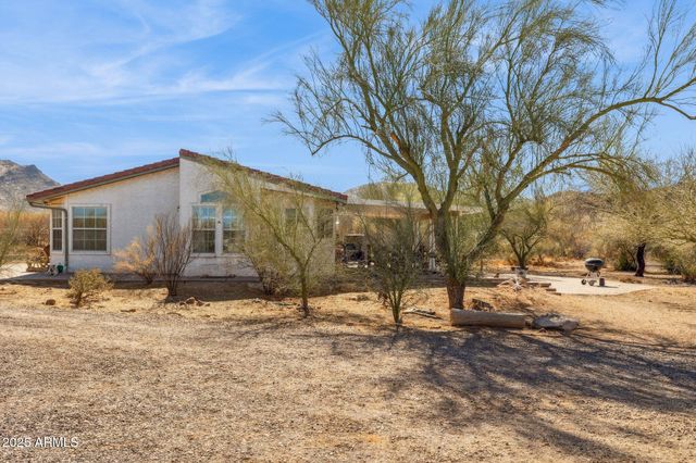 43228 N 14TH Street, New River, AZ 85087