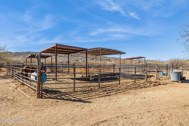 43228 N 14TH Street, New River, AZ 85087