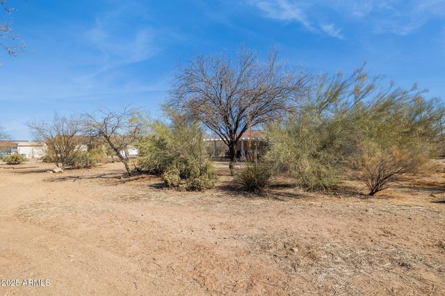 43228 N 14TH Street, New River, AZ 85087