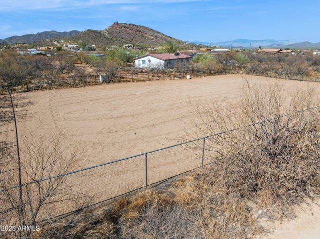 43228 N 14TH Street, New River, AZ 85087