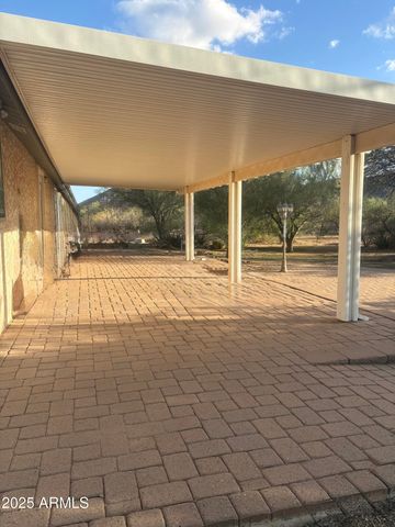 43228 N 14TH Street, New River, AZ 85087