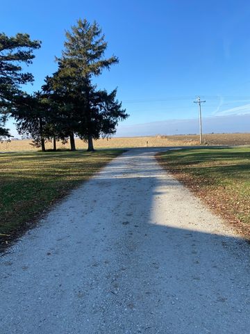 8742 E 1300th Street, Granville, IL 61326