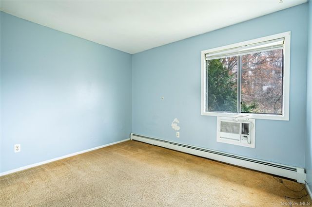 6 Eaton Court, Middletown, NY 10940