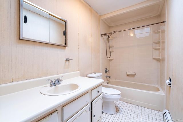 6 Eaton Court, Middletown, NY 10940