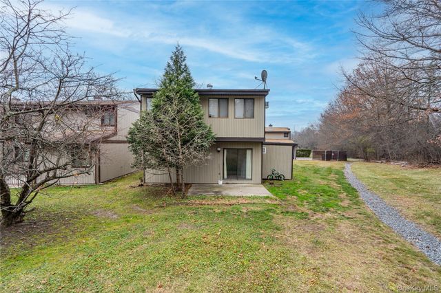 6 Eaton Court, Middletown, NY 10940