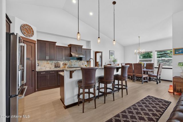 1658 W Boyles AVE, Hayden, ID 83835