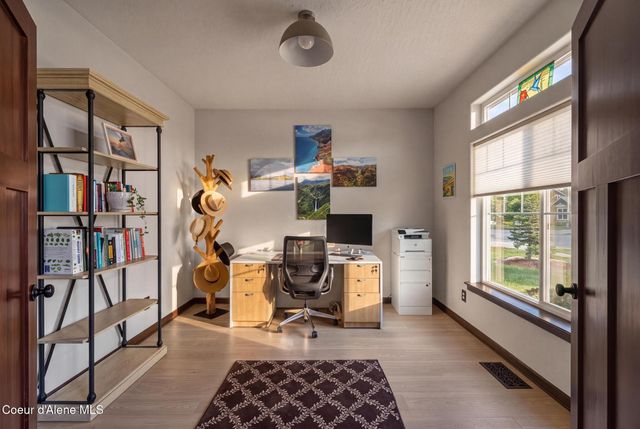 1658 W Boyles AVE, Hayden, ID 83835