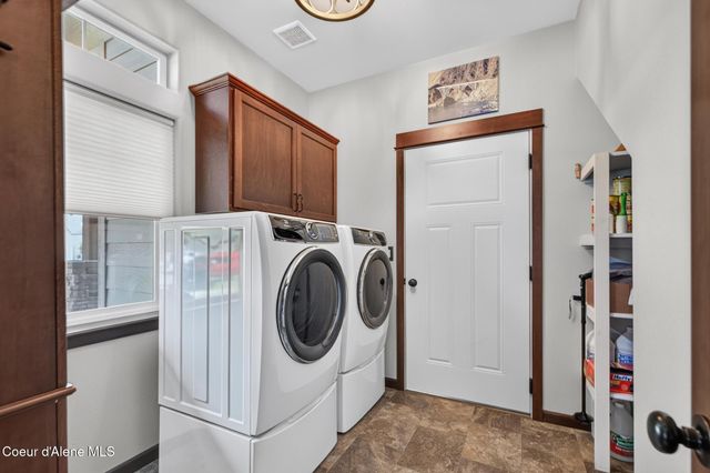 1658 W Boyles AVE, Hayden, ID 83835