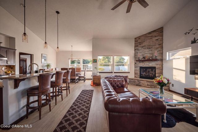 1658 W Boyles AVE, Hayden, ID 83835
