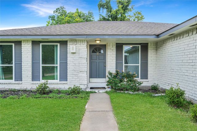 1607 Bent Oak Drive, Missouri City, TX 77489