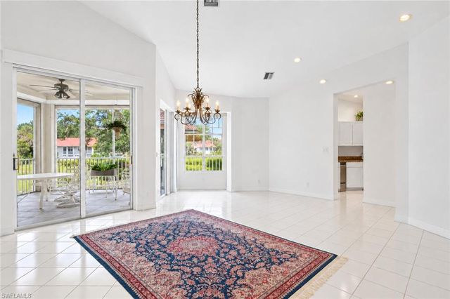 15173 Storrington PL E-201, Naples, FL 34110