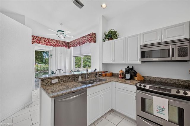 15173 Storrington PL E-201, Naples, FL 34110