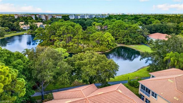 15173 Storrington PL E-201, Naples, FL 34110