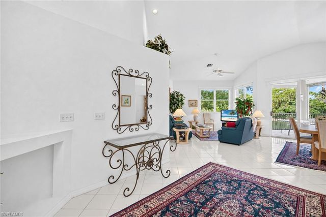 15173 Storrington PL E-201, Naples, FL 34110