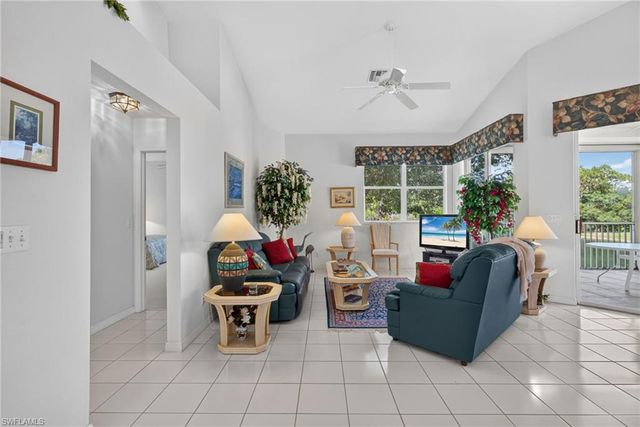 15173 Storrington PL E-201, Naples, FL 34110
