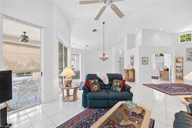 15173 Storrington PL E-201, Naples, FL 34110