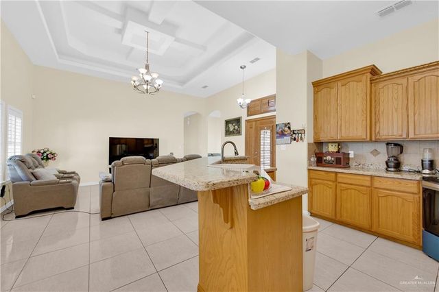 305 N 15th Street, Hidalgo, TX 78557