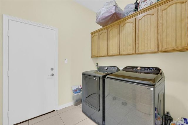 305 N 15th Street, Hidalgo, TX 78557