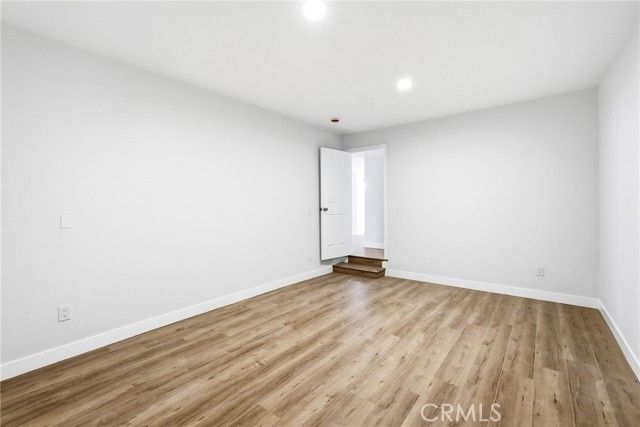 18932 Ballinger Street, Northridge (los Angeles), CA 91324