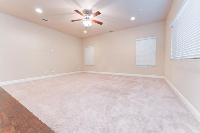 6162 E Farrin Avenue, Fresno, CA 93727