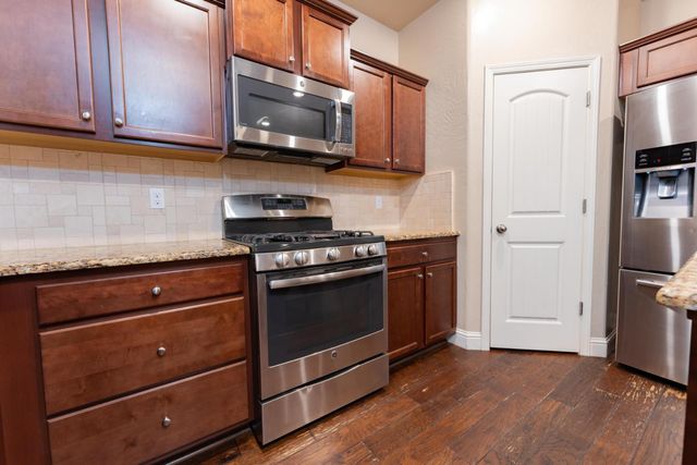 6162 E Farrin Avenue, Fresno, CA 93727