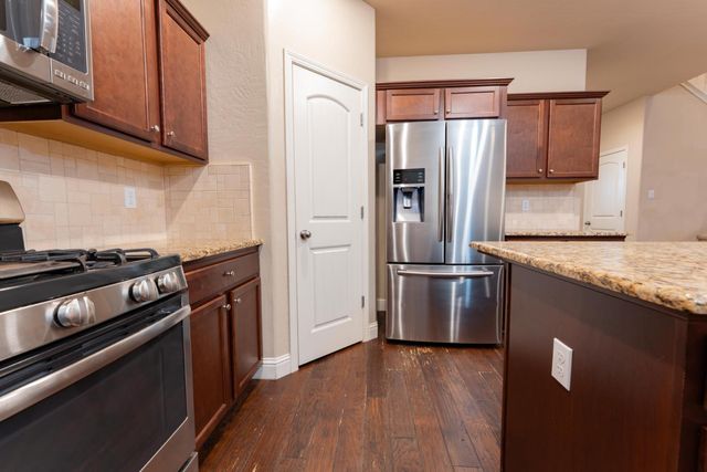 6162 E Farrin Avenue, Fresno, CA 93727