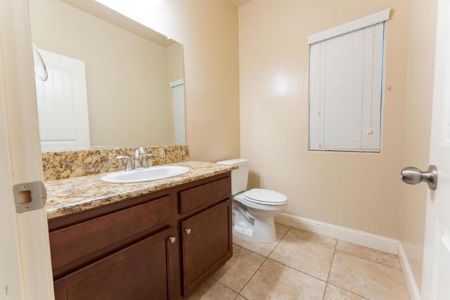 6162 E Farrin Avenue, Fresno, CA 93727