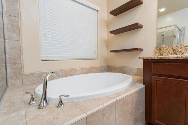 6162 E Farrin Avenue, Fresno, CA 93727