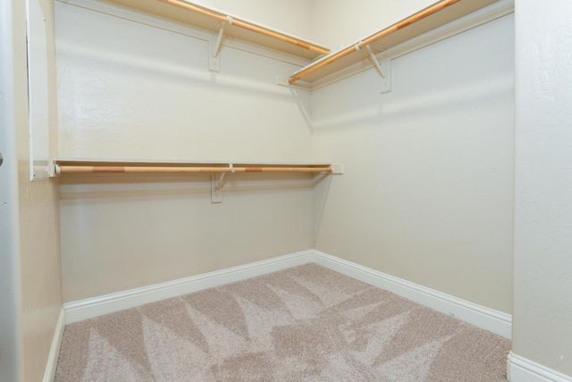 6162 E Farrin Avenue, Fresno, CA 93727