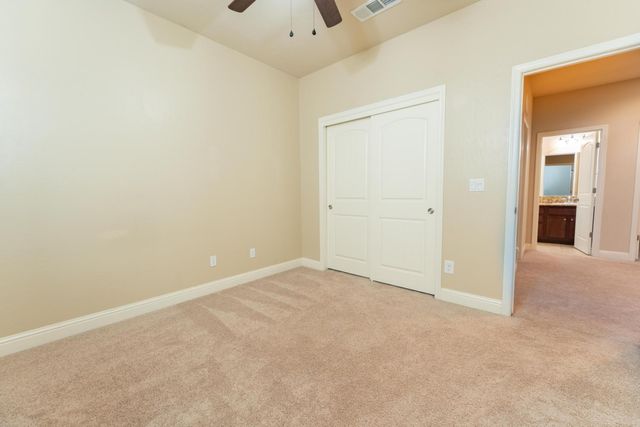 6162 E Farrin Avenue, Fresno, CA 93727