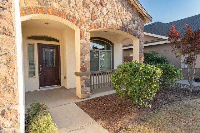 6162 E Farrin Avenue, Fresno, CA 93727