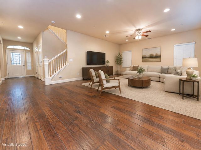 6162 E Farrin Avenue, Fresno, CA 93727