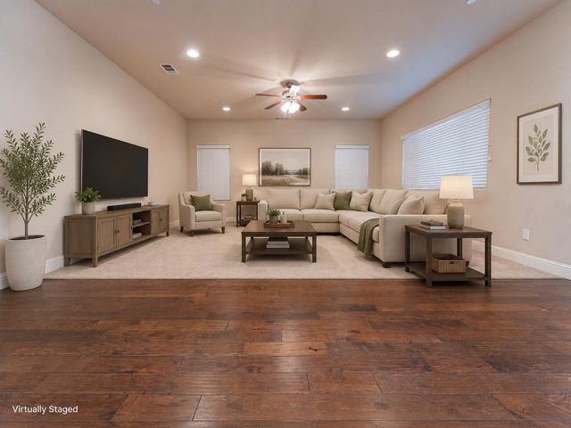 6162 E Farrin Avenue, Fresno, CA 93727