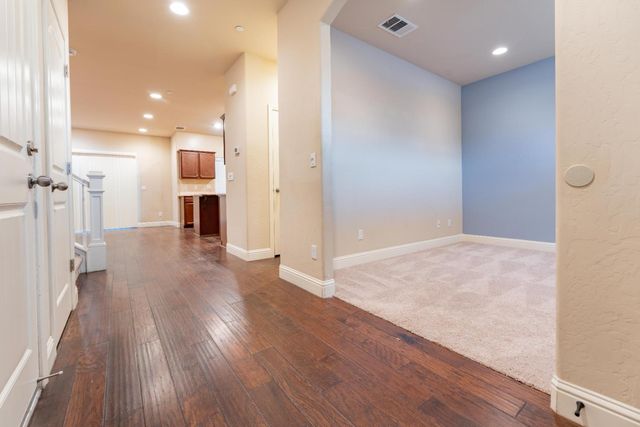 6162 E Farrin Avenue, Fresno, CA 93727