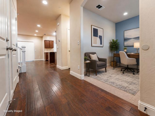 6162 E Farrin Avenue, Fresno, CA 93727