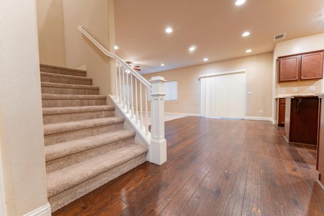 6162 E Farrin Avenue, Fresno, CA 93727
