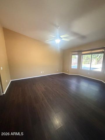 364 W THOMPSON Place, Chandler, AZ 85286