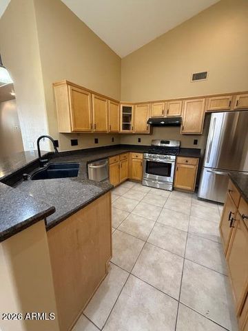 364 W THOMPSON Place, Chandler, AZ 85286